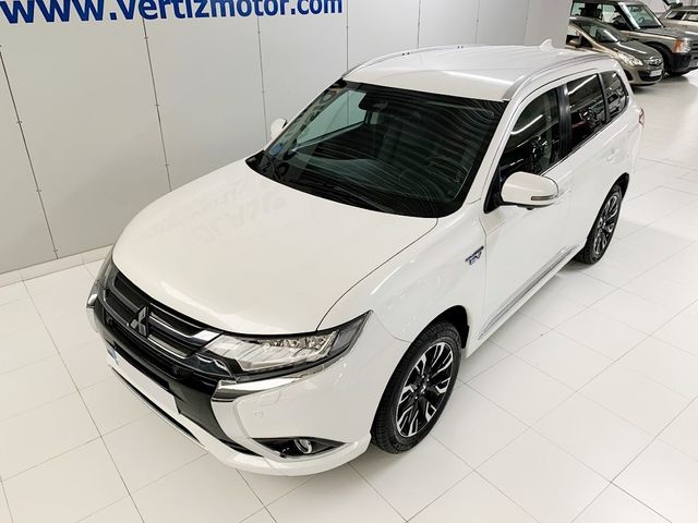 Mitsubishi Outlander 2.0 PHEV Kaiteki Auto 4WD