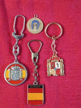 Llaveros Antiguos Militares y Simbólicos