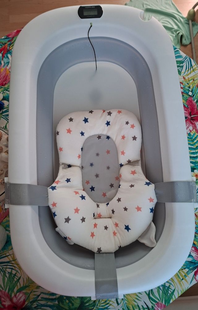 Bañera de bebé plegable con termómetro incorporado