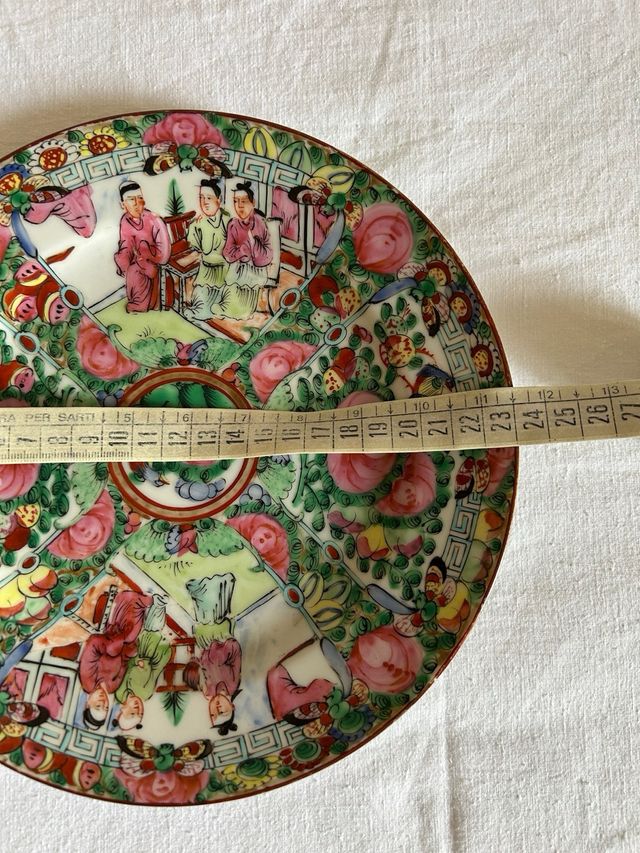 Set due piatti antichi cinesi decorati Rose