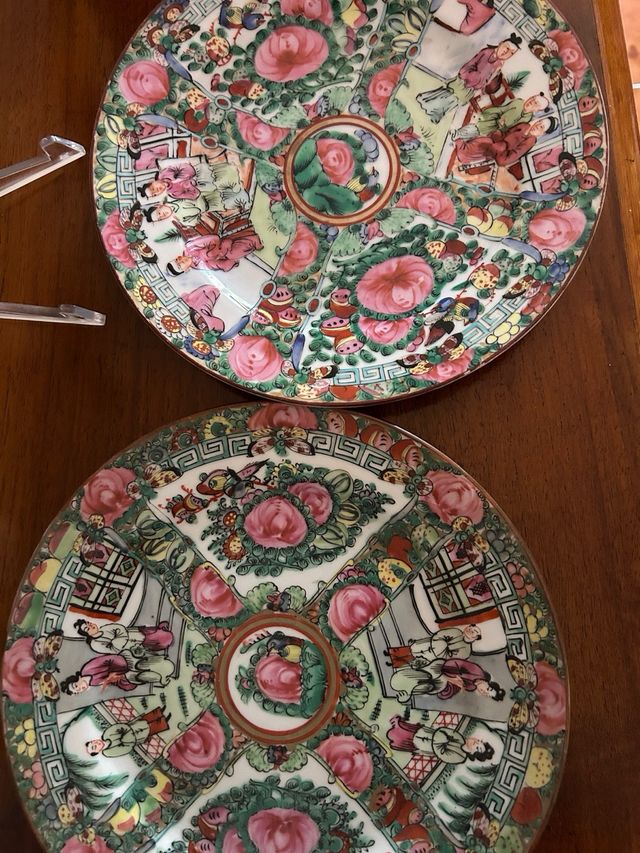 Set due piatti antichi cinesi decorati Rose
