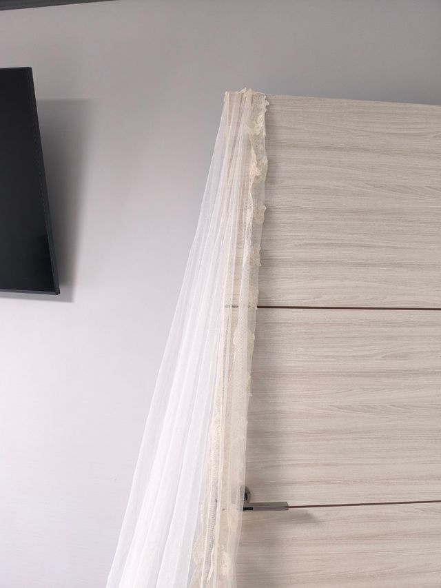 Velo de encaje amantillado beige