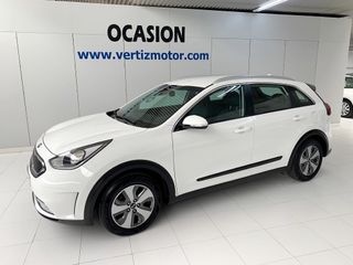 Kia Niro 1.6 GDi HEV 104kW (141CV) Drive