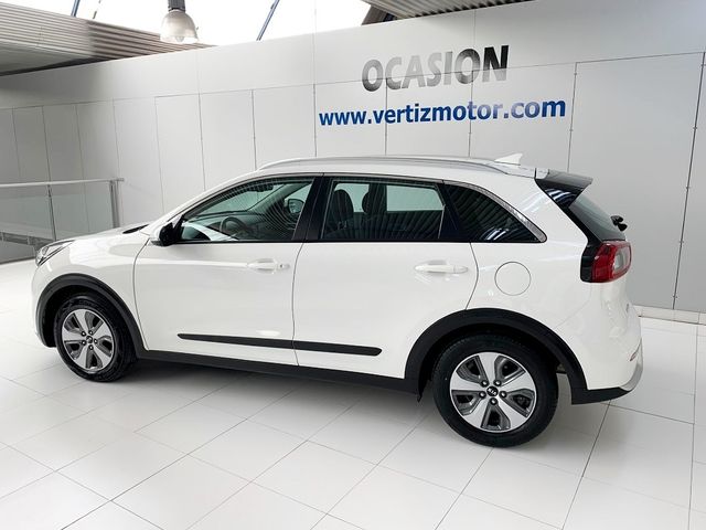 Kia Niro 1.6 GDi HEV 104kW (141CV) Drive