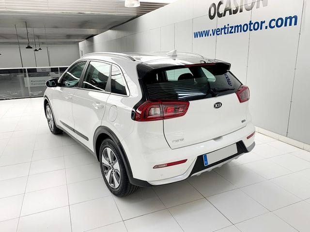 Kia Niro 1.6 GDi HEV 104kW (141CV) Drive
