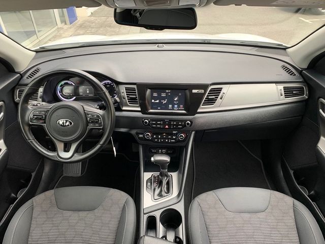 Kia Niro 1.6 GDi HEV 104kW (141CV) Drive