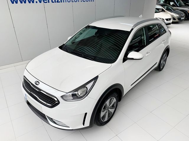 Kia Niro 1.6 GDi HEV 104kW (141CV) Drive