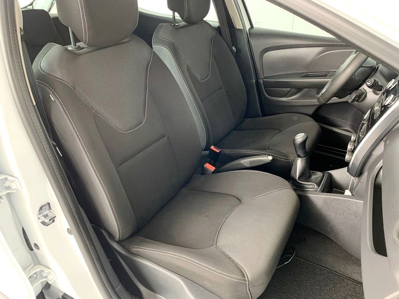 Renault Clio 2019, foto 10