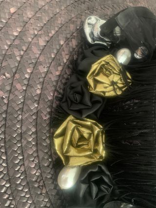 Cappello donna elegante nero e oro