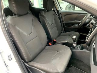 Renault Clio Limited TCe 66kW (90CV) -18