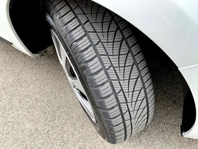 Renault Clio Limited TCe 66kW (90CV) -18