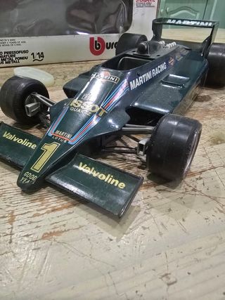 Burago 1:14 Lotus Martini MK4 79 Andretti