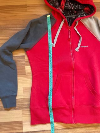 Sudadera Desigual Gris y Roja