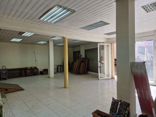 Local comercial en venta en Can Calders - Mas Lluí - Roses Castellbell en Sant Feliu de Llobregat