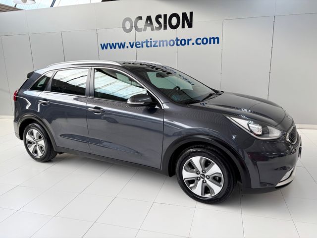 Kia Niro 1.6 GDi HEV 104kW (141CV) Drive