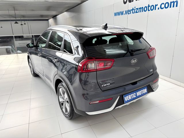 Kia Niro 1.6 GDi HEV 104kW (141CV) Drive