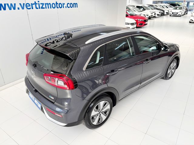 Kia Niro 1.6 GDi HEV 104kW (141CV) Drive