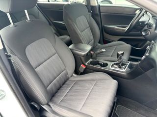 Kia Sportage 1.6 MHEV Business 100kW (136CV) 4x4