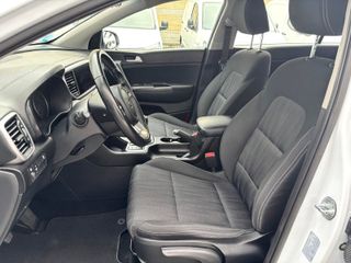 Kia Sportage 1.6 MHEV Business 100kW (136CV) 4x4