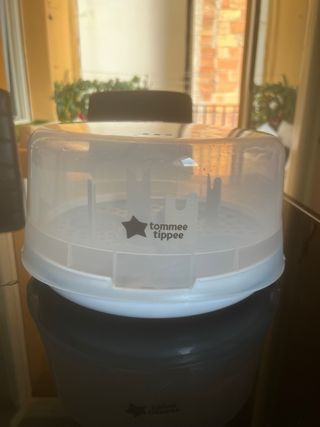 Esterilizador Tommee Tippee