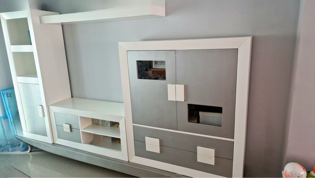 Mesa y 4 Sillas Comedor