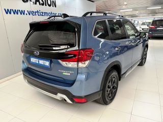 Subaru Forester 2.0i Hybrid CVT Executive Plus