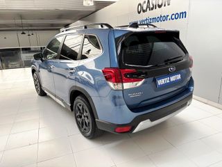 Subaru Forester 2.0i Hybrid CVT Executive Plus
