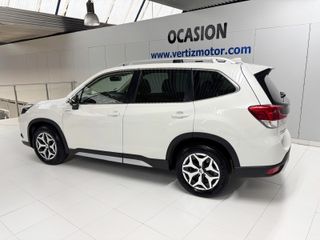 Subaru Forester 2.0i Hybrid CVT Executive Plus