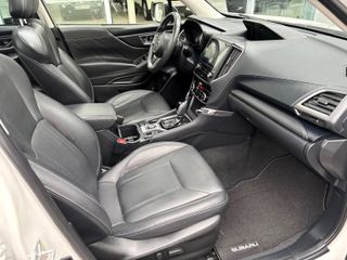 Subaru Forester 2.0i Hybrid CVT Executive Plus
