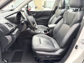 Subaru Forester 2.0i Hybrid CVT Executive Plus