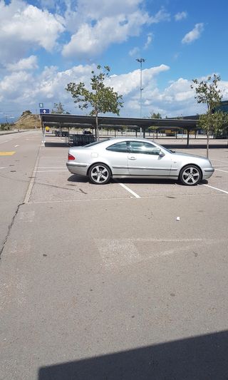 Mercedes-Benz  CLK 2003