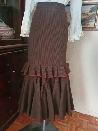 Falda flamenca rociera marrón