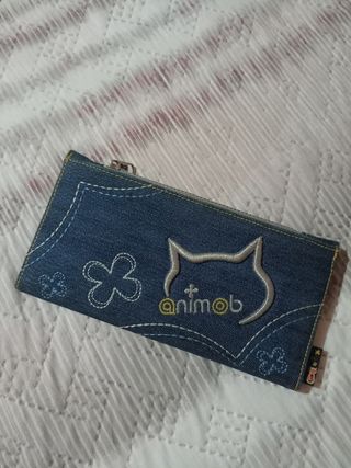 Monedero vaquero con bordado de gato