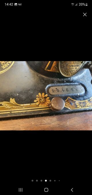 Máquina de coser Fisterra & Rossmann