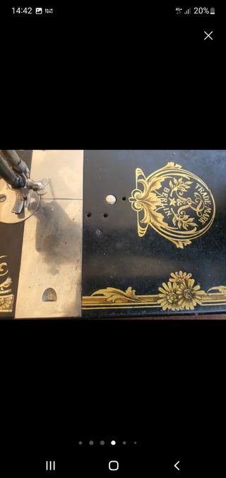 Máquina de coser Fisterra & Rossmann