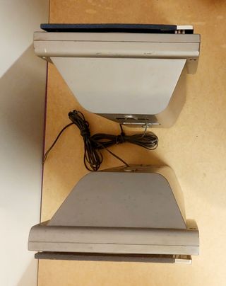 Dos altavoces 2 vias 5+5W 3.2 ohm