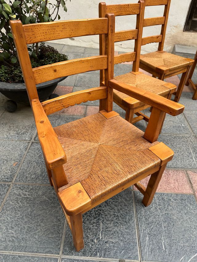 Juego de 8 sillas de comedor de madera