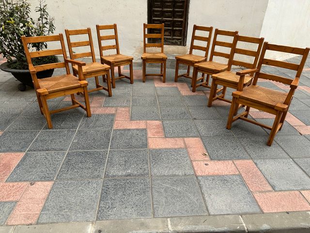 Juego de 8 sillas de comedor de madera