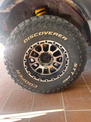 Neumáticos Cooper Discoverer STT PRO 285/75 R16