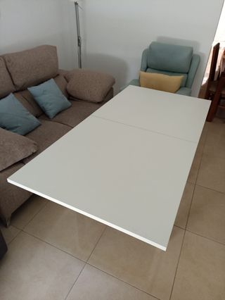 Mesa de comedor extensible de madera