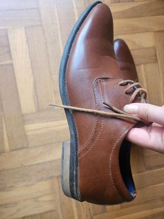 Zapatos de vestir marrones