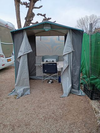 CARAVANA 7 METROS, COMO NUEVA!