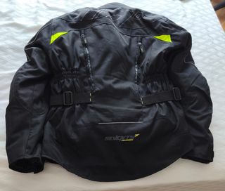 Chaqueta nueva  3 estaciones