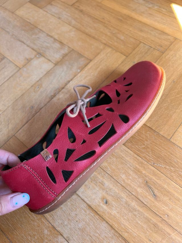 Zapatos El Naturalista rojos de piel
