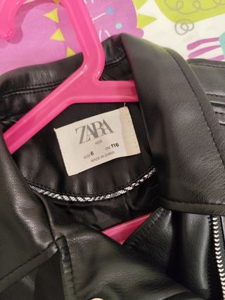 Chaqueta polipiel niña Zara negra Talla 6