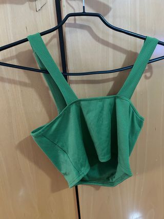 Top verde tirante ancho