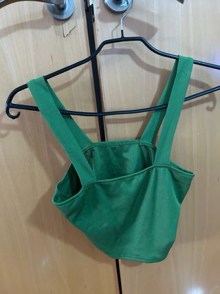 Top verde tirante ancho