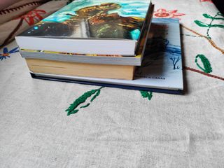 Lote Libros George R. Martin. Caballero Reinos..