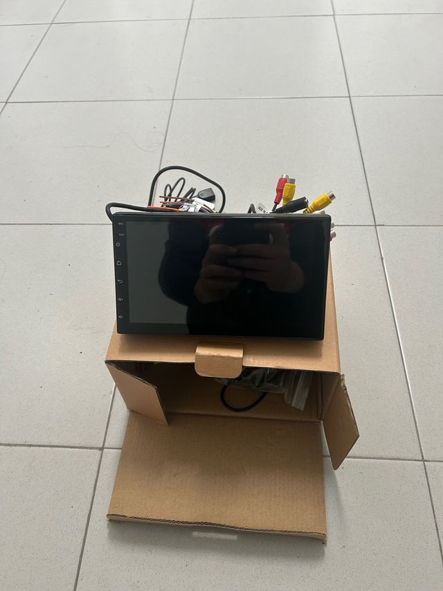 Radio Coche Pantalla Negra