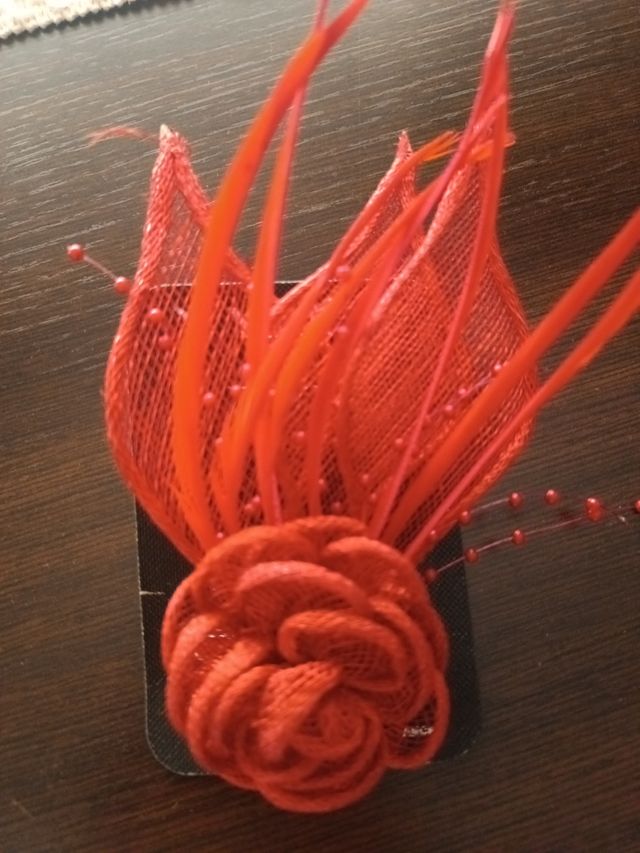 Broche/Tocado Flor Roja intenso tirando anaranjado